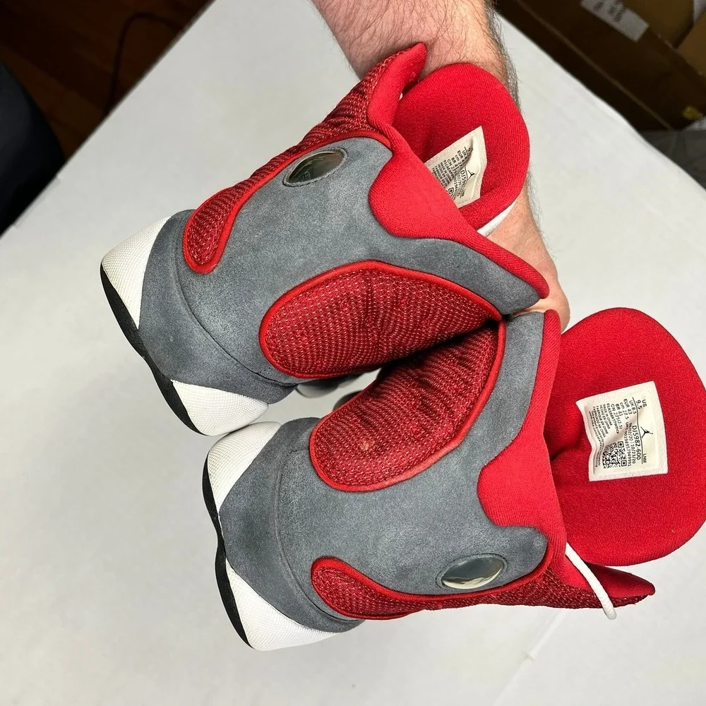 Jordan Sneakers Mens 9.5 Air Jordan 13 Retro Red Flint Gym Red EUC DJ5982-600